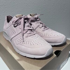 NIB UGG Women’s Tye Nubuck Leather Sneakers In Quartz Pink Size 9.5